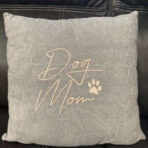 Gray 'Dog Mom' Throw Pillow